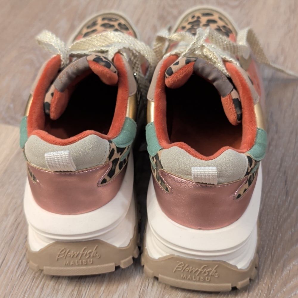 Women's Blowfish Malibu Leo Sneaker -  Leopard Print / Rose Gold Metallic - Picture 2 of 8